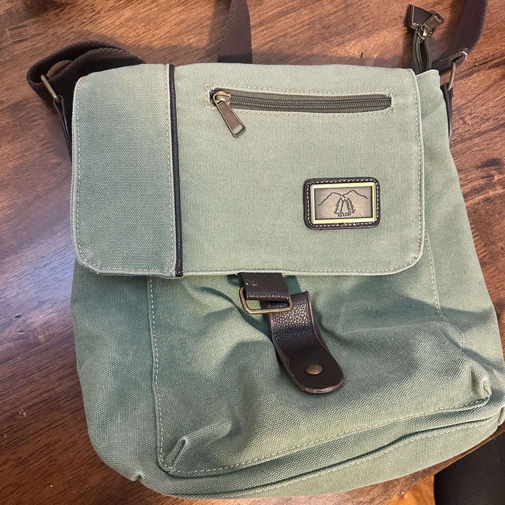 Green Canvas Messenger Bag